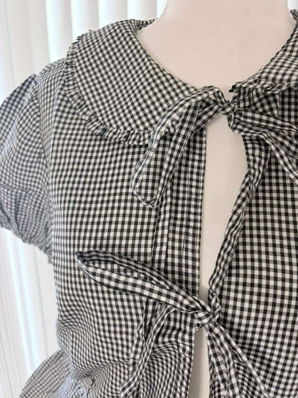 Us Together Navy Gingham Peter Pan Collar Top Tie Front Peplum Blouse Medium NWT - Picture 3 of 7